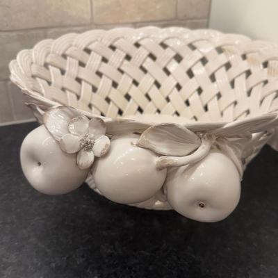 LOT 261K: Ceramic Serving Pieces - Some made in Italy