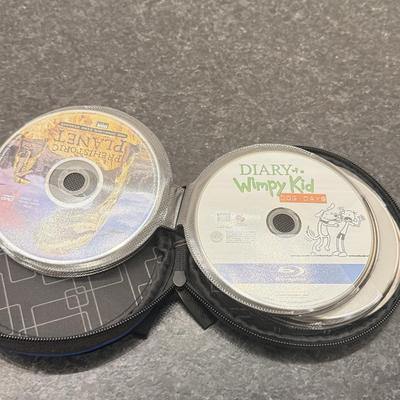 LOT 263: Lego Movie & Star Wars DVDs with Collection of Loose Discs