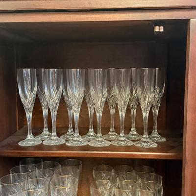 LOT 265D: Lenox Golden Sand Dune Stemware