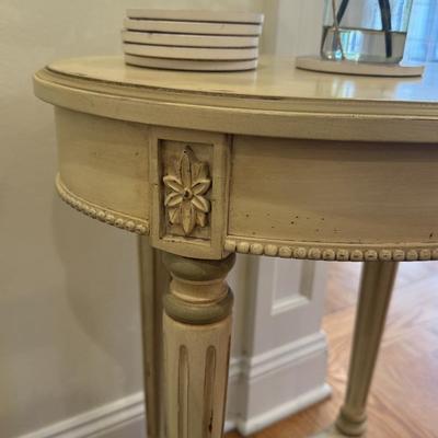 LOT 271K: White Chair w/ Side Table & Decor