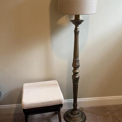 LOT 274B: Stool & Ornate Floor Lamp