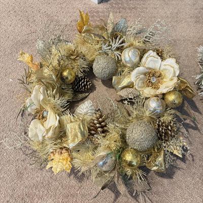 LOT 276B: Collection of Holiday Wreaths