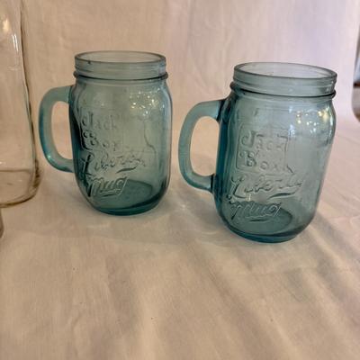 Vintage Foremost Dairy Bottle plus Jack in the Box Liberty Mugs (K-SS)