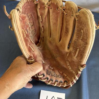 Wilson Field Master Glove