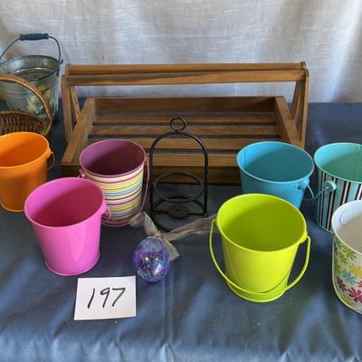 Small Pales and Baskets