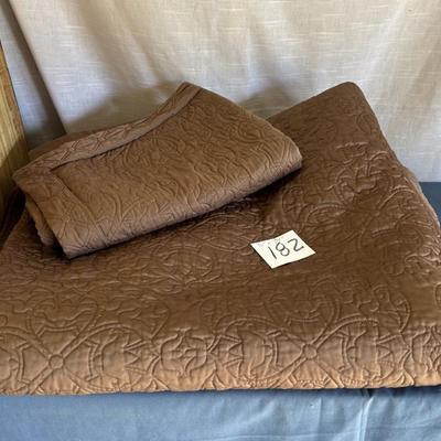 Bedspread and Pillowcases