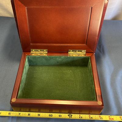 3-D Wildlife Wooden Box