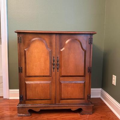 Vintage Traditional style Dry Bar Storage Cabinet