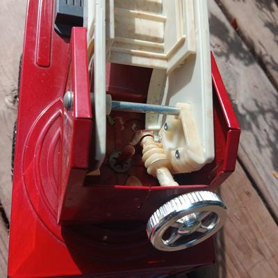 NYLINT "WATER CANNON" 23" FIRE TRUCK WITH WORKING LADDER