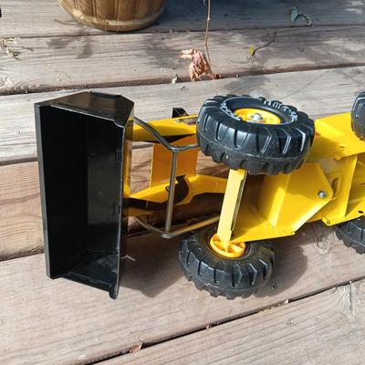 TONKA MIGHTY TURBO-DIESEL FRONT END LOADER W/ARTICULATED FRONT BUCKET