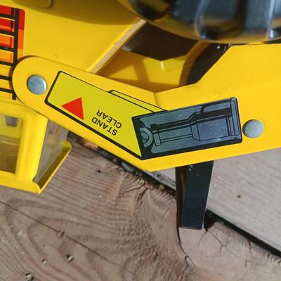 TONKA MIGHTY TURBO-DIESEL FRONT END LOADER W/ARTICULATED FRONT BUCKET