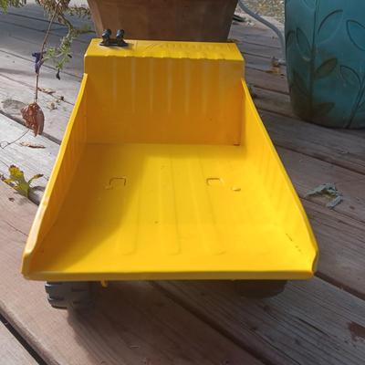 BUDDY L BIG BRUISER DUMP TRUCK WITH SOUND