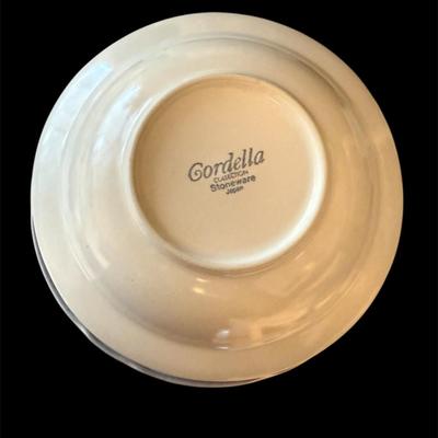 Lot 19: Cordella China Set