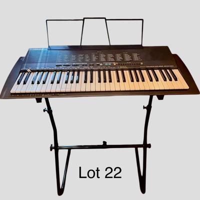 Lot 23 : Yamaha PSR-19