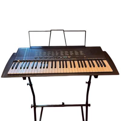 Lot 23 : Yamaha PSR-19