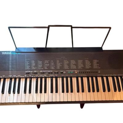 Lot 23 : Yamaha PSR-19