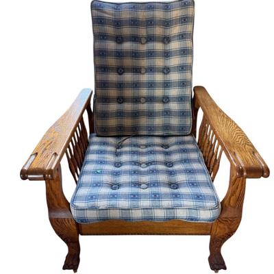 Lot 26: Morris Chair