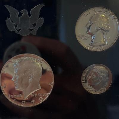 Bicentennial First Day Issue Stamps & US Mint Proof Sets (K-BBL)