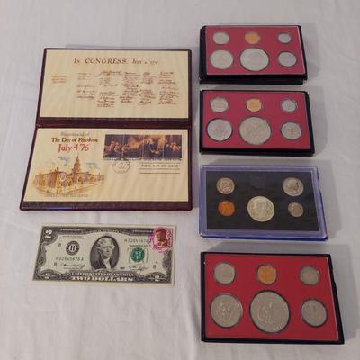 Bicentennial First Day Issue Stamps & US Mint Proof Sets (K-BBL)