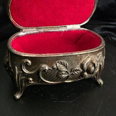 Vintage Japanese Art Nouveau Rose Metal Jewelry Box – Silver-Tone Trinket Casket with Red Velvet Interior