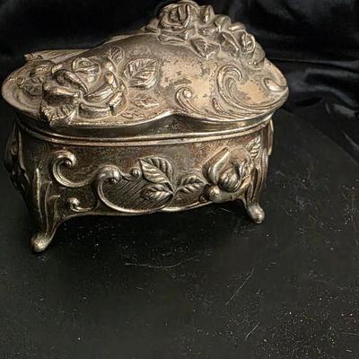 Vintage Japanese Art Nouveau Rose Metal Jewelry Box – Silver-Tone Trinket Casket with Red Velvet Interior