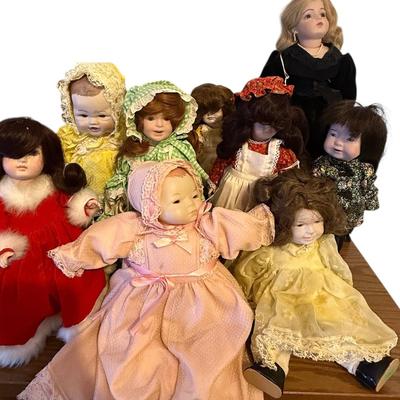 Lot 31: Doll Collection