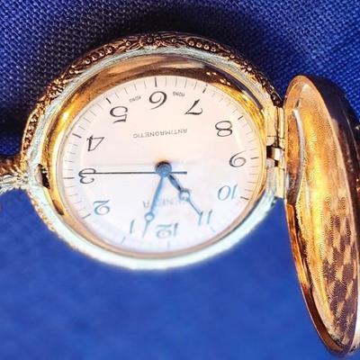 Sale Photo Thumbnail #446: Antimagnetic, made in Hong Kong
embossed hunting scene
It winds easily, and is working