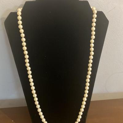 Vintage 28" Knotted White Freshwater Pearl Necklace with Gold Clasp - 7-8mm Pearls