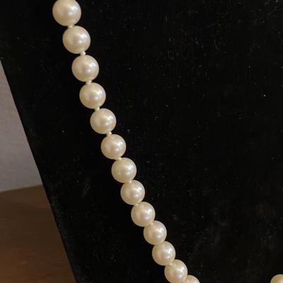 Vintage 28" Knotted White Freshwater Pearl Necklace with Gold Clasp - 7-8mm Pearls