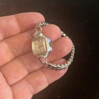 Vintage “Pearlhard” Brand Ladies Manual Wind Rectangular Wristwatch - Silver Bracelet