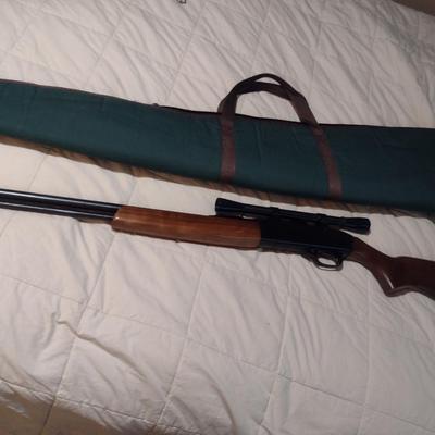 Ted Williams Sears Roebuck Model 3T, 22 Caliber Rifle with Carry Bag