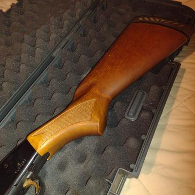 Mossberg Model 500A, 12 Gauge Shotgun with Hard Carry Case