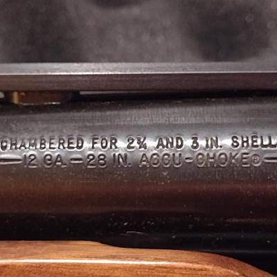 Mossberg Model 500A, 12 Gauge Shotgun with Hard Carry Case
