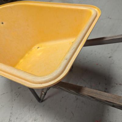 Lil" True Temper Wheelbarrow