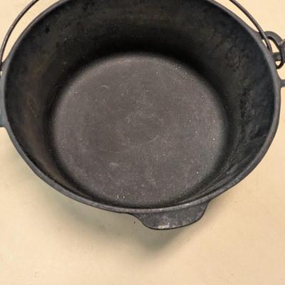 Wagner Ware Sidney Cast Iron Pot With Handle