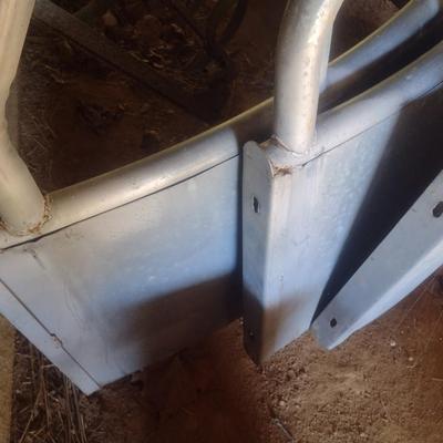 Round Bale Livestock Feeder