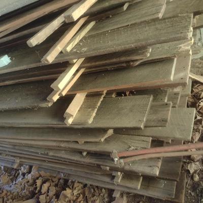 Large Stack of Reclaimed Barnwood Pile A