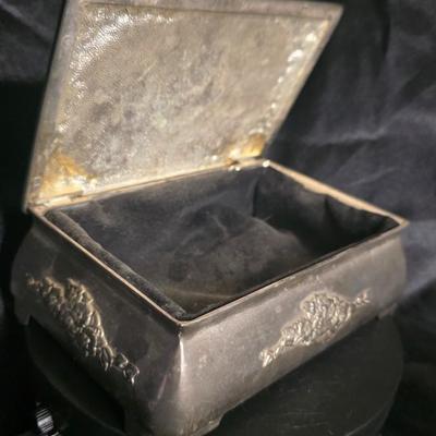 Antique Silver-Plated Floral Jewelry Box with Velvet Lining | Ornate Footed Trinket Box