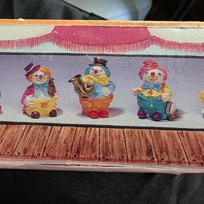 Vintage Miniature Clown Musician Tea Set – Five-Piece Circus Band Display with Original Box