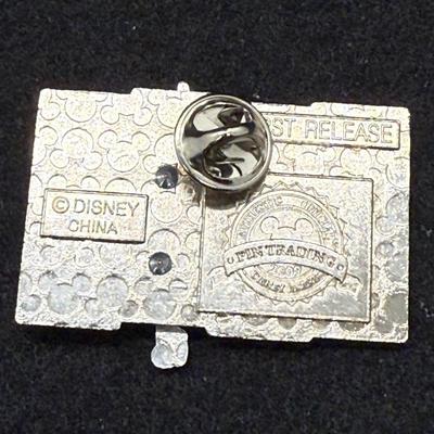Tinker Bell - 4 poses - 2009 Disney Pin Trading layered