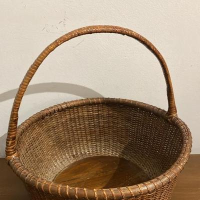 Vintage Nantucket Lightship Basket with Swing Handle