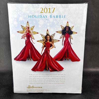 Holiday Barbie | 2017 | Brunette