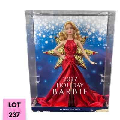 Holiday Barbie | 2017 | Blonde