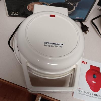 SMALL KITCHEN APPLIANCES