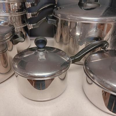 NICE SET OF STAINLESS STEEL FARBERWARE COOKWARE
