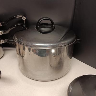 NICE SET OF STAINLESS STEEL FARBERWARE COOKWARE