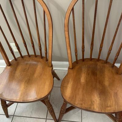 Solid Wood Dining Table with 6 Windsor Chairs