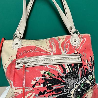 Sale Photo Thumbnail #124: .