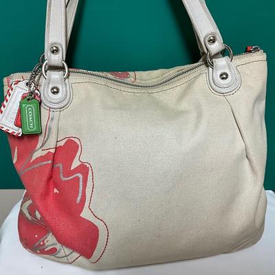 Sale Photo Thumbnail #125: .