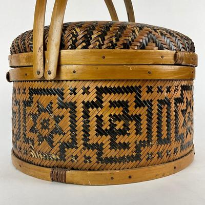 Sale Photo Thumbnail #1842: black and natural bamboo colors with lid and handles